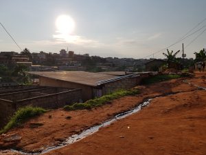scorcio di un quartiere di Yaoundé